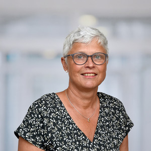 Portrait Sabine Bischoff, Ansprechperson für die Aufnahme Radiologie, Terminvereinbarung für die radiologische Diagnostik, Albertinen Krankenhaus, Hamburg-Schnelsen