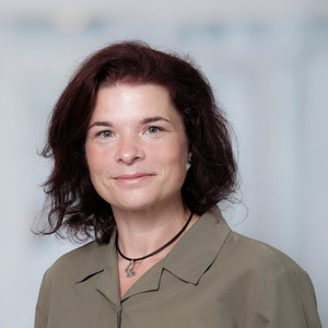 Portrait Andrea Palnik, Sekretariat des Chefarztes Radiologie, Team, Amalie Sieveking Krankenhaus, Hamburg-Volksdorf